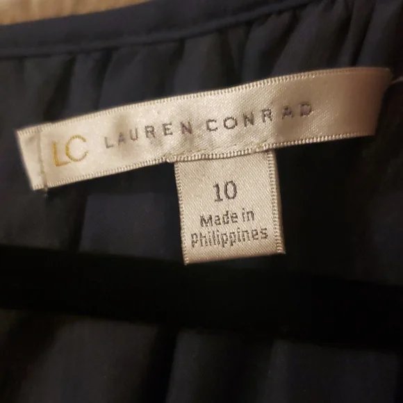 Dress - Picture 3 of 4